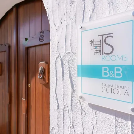 Sciola - Ts Bed & Breakfast 4*